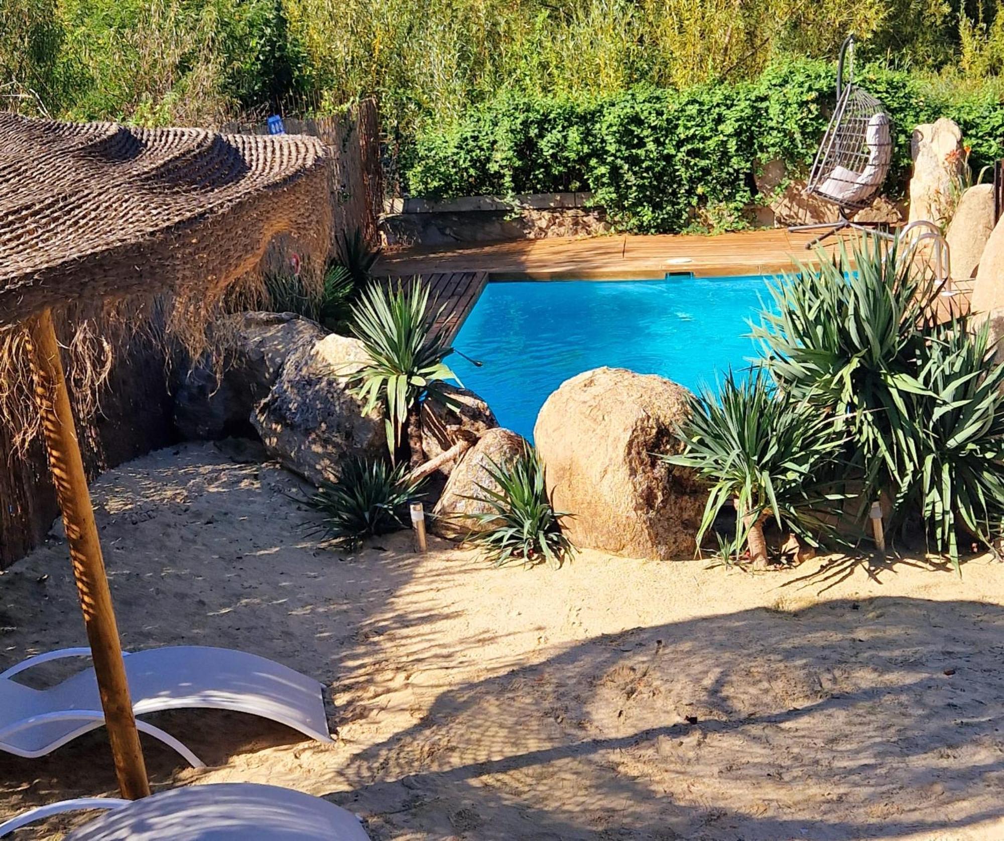Complejo Oasis Beach Sobre El Rio Huerta  Exterior foto