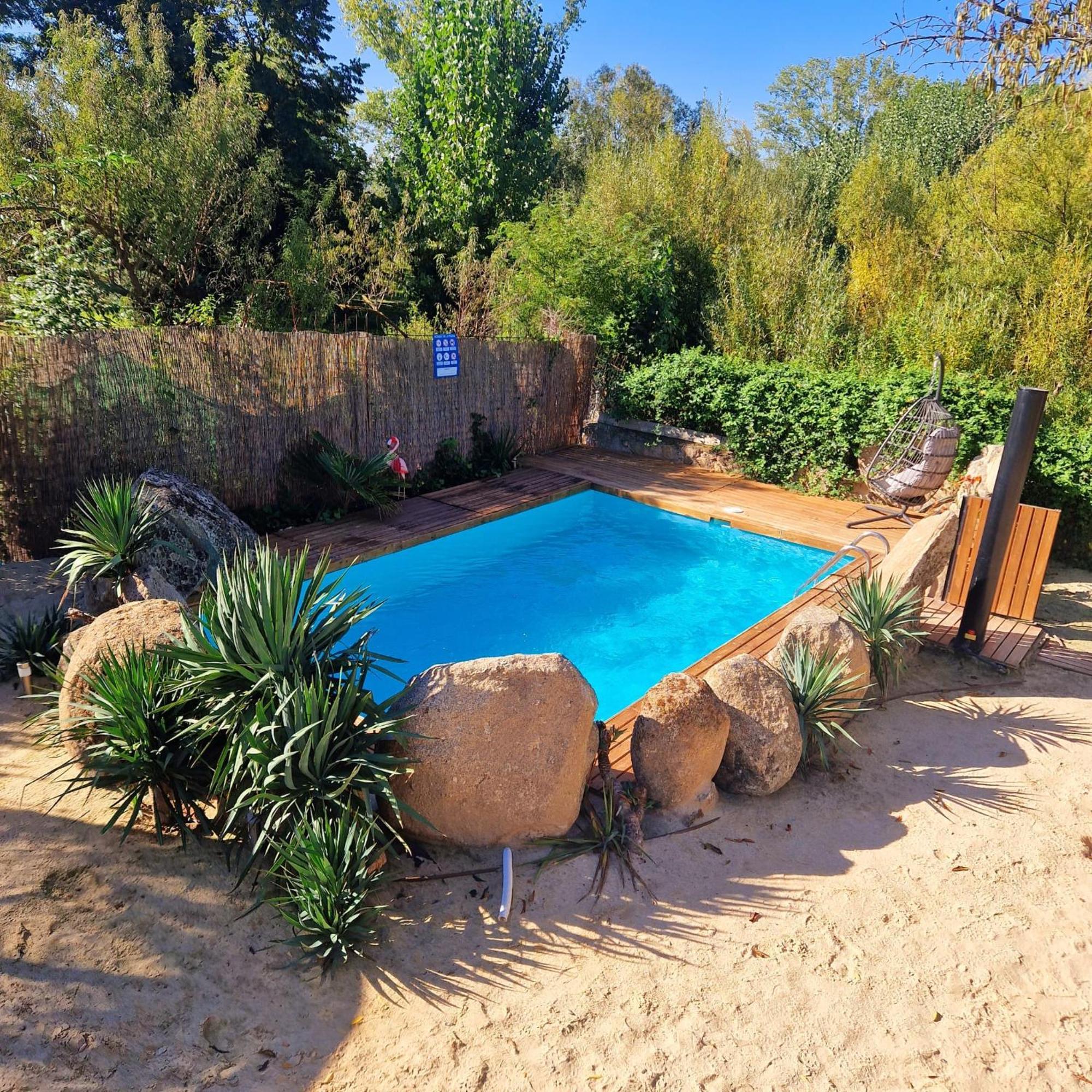 Complejo Oasis Beach Sobre El Rio Huerta  Exterior foto